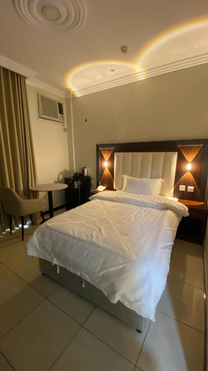Diva Hotel 2 Jeddah Exterior photo